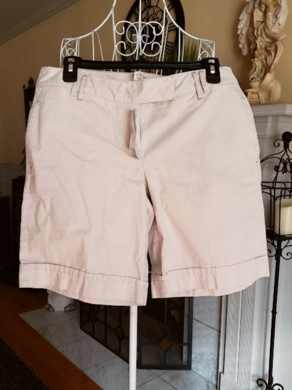 NWT Ann Taylor Loft sz 4 shorts